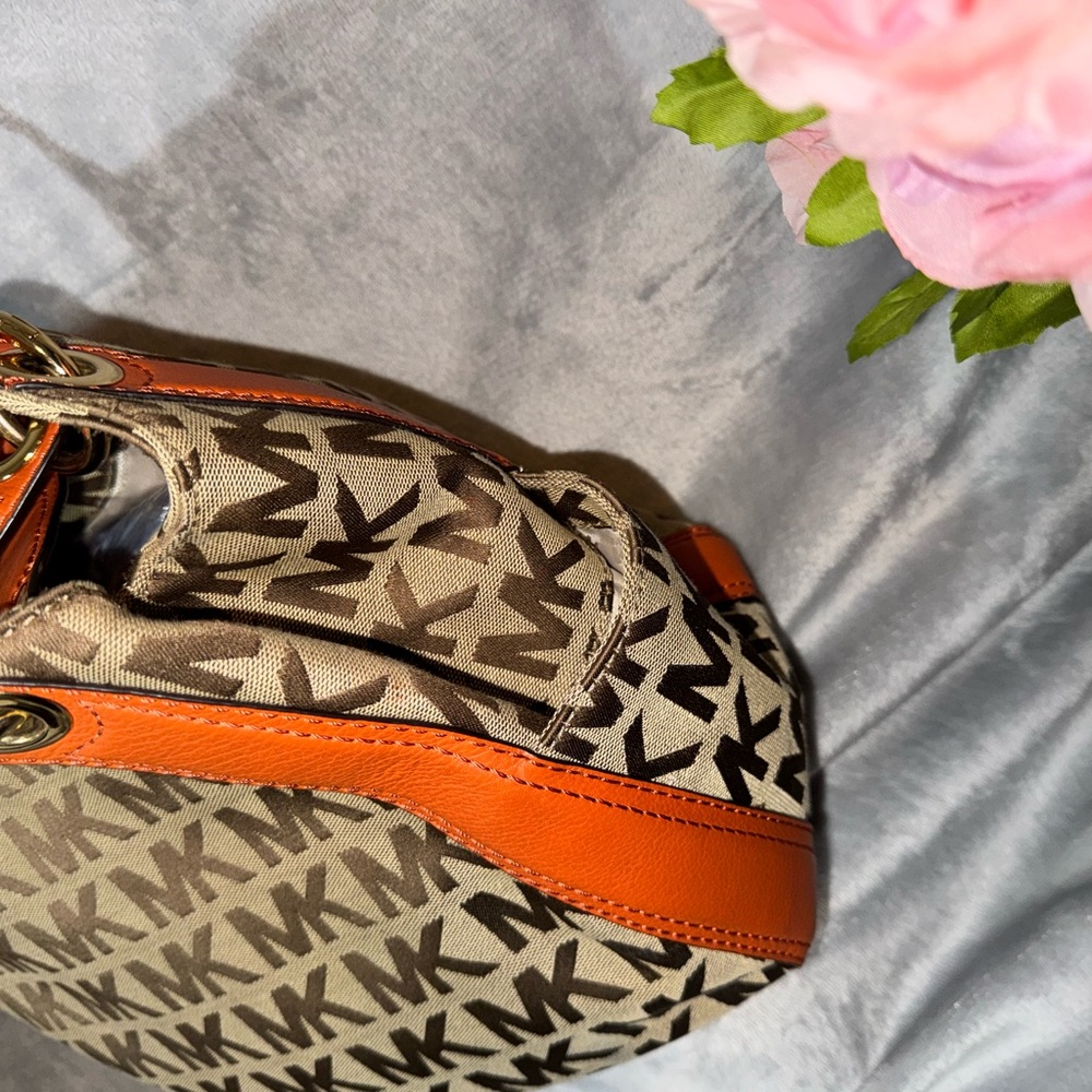 Michael Kors Ludlow Monogram Canvas & Orange Leather Shoulder Bag - Picture 9 of 10